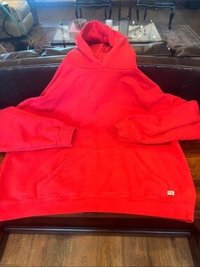 Akimbo Red Hoodie  XL